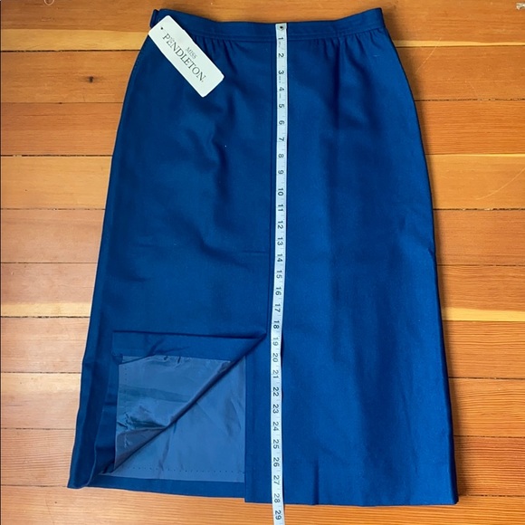 70s Vintage Pendleton Virgin Wool Navy Skirt NWT - Picture 3 of 5